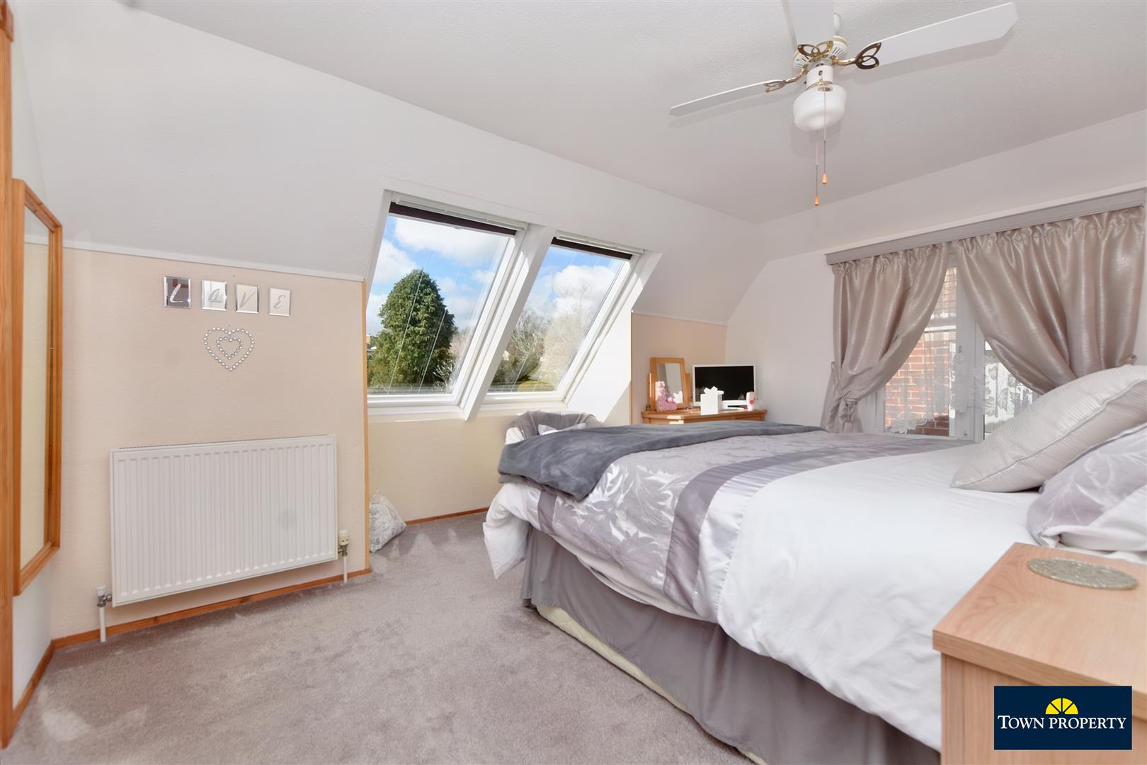 Property Details for Willingdon Park Drive Eastbourne East Sussex BN22